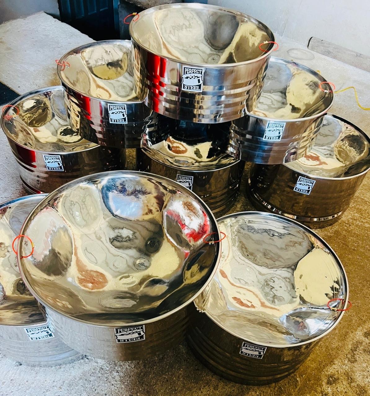 A family of polished Perfect Steel steelpans